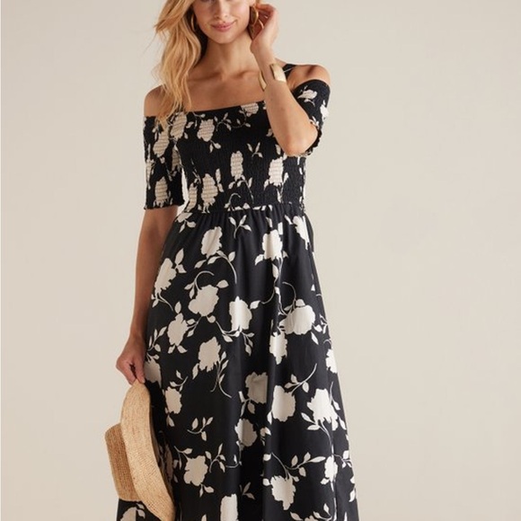 Soft Surroundings Dresses & Skirts - Soft Surroundings White‎ and Cream Off-Shoulder Divani dress. Worn about 3x
